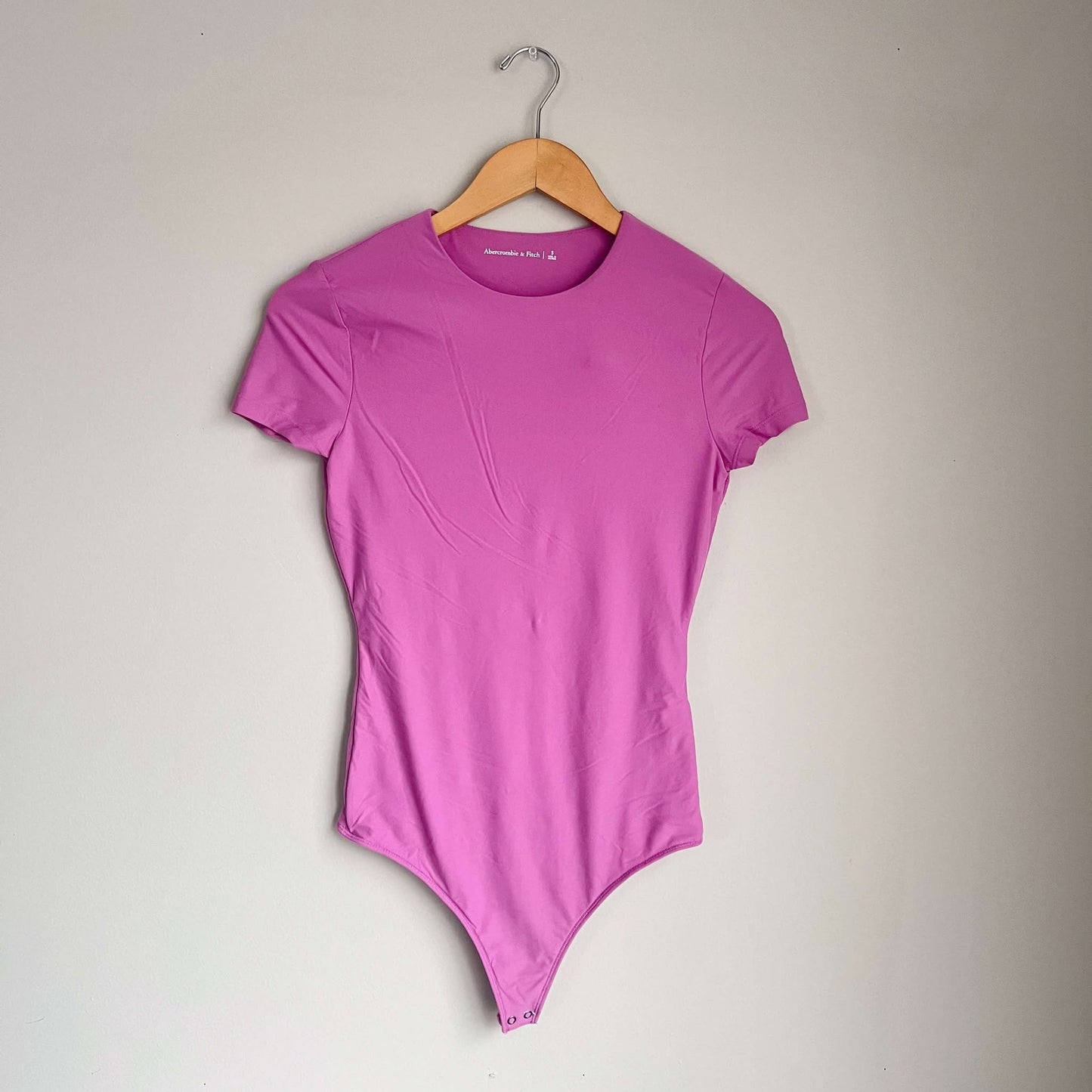 - Abercrombie & Fitch Soft Matte Seamless Tee Bodysuit (S)