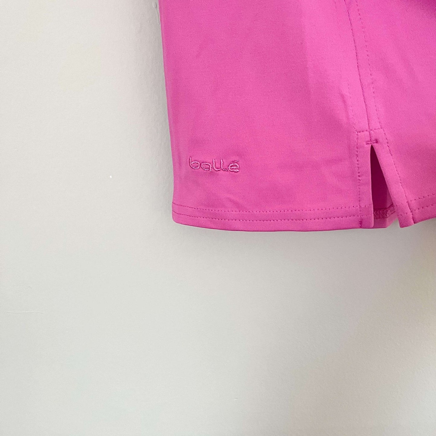 Bolle NWT Hot Pink Mini Skirt (M)