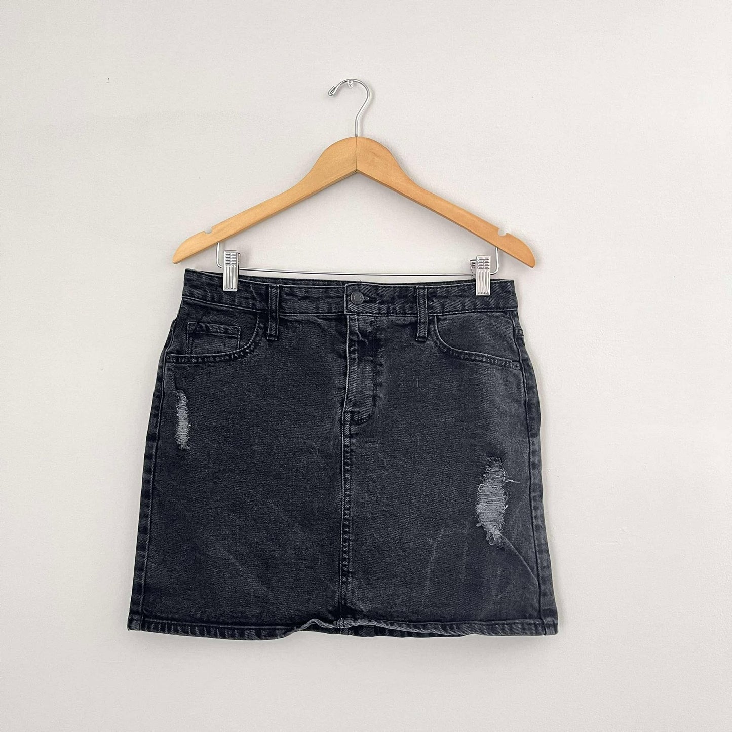 Mossimo Black Distressed Mini Skirt (12/31W)