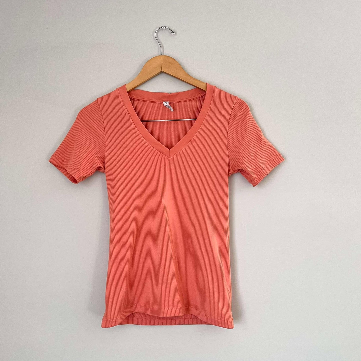 Athleta Renew Seamless V Neck Tee Coral Orange (S)