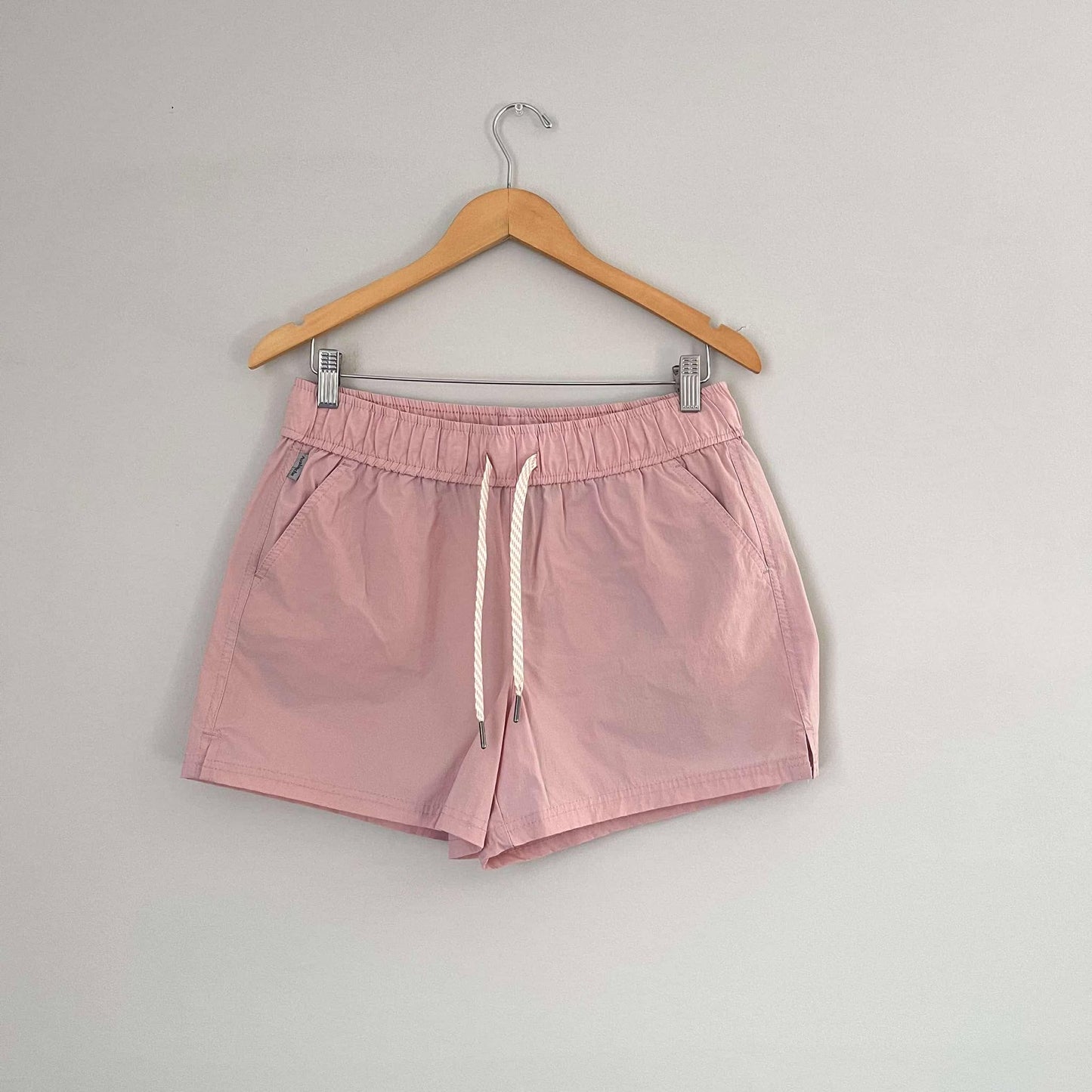 Avalanche Pink Shorts (M)