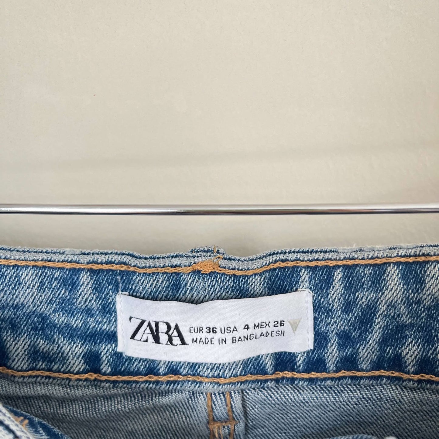 - Zara Hi Rise Denim Distressed Shorts (4)