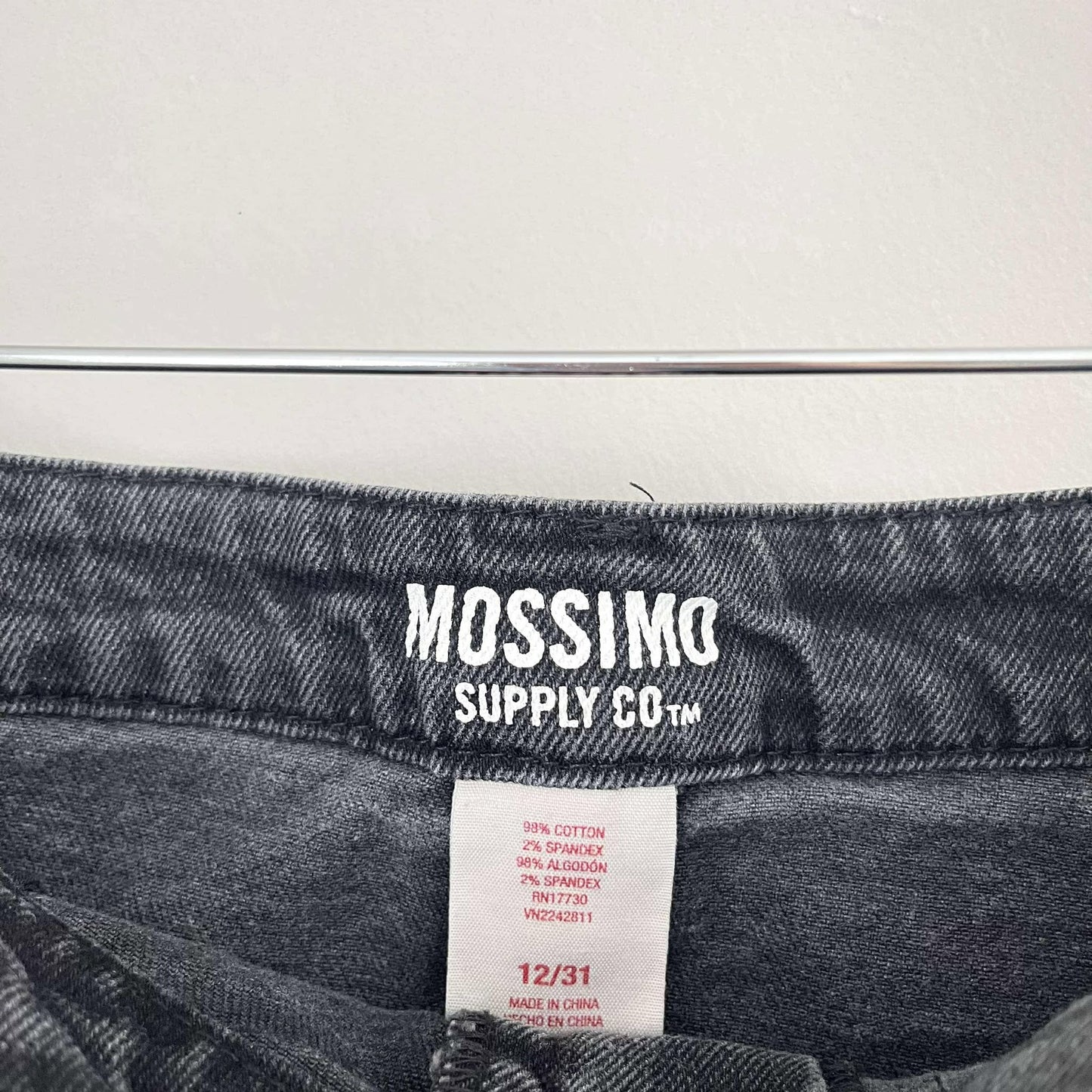 Mossimo Black Distressed Mini Skirt (12/31W)