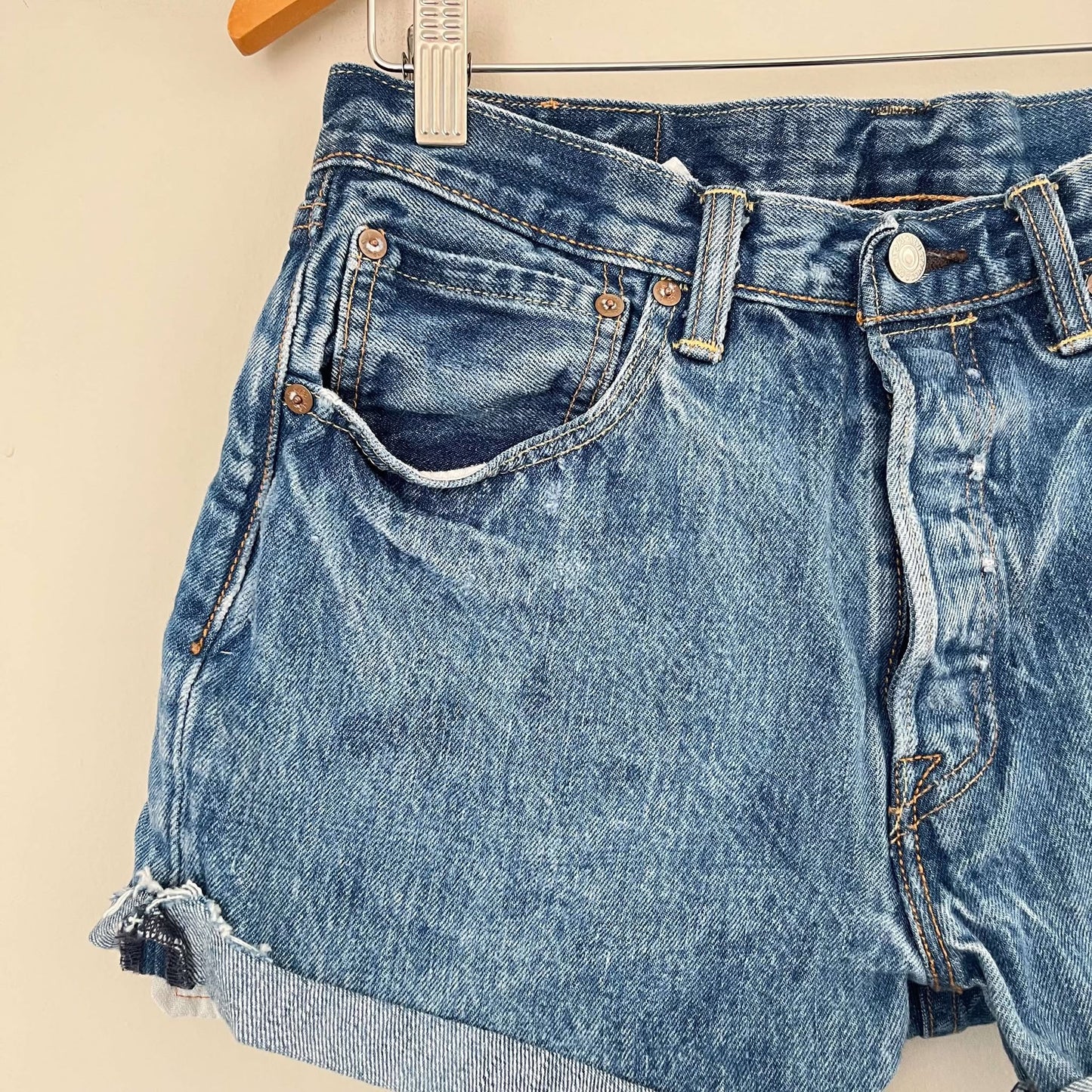 Levi’s 501 Dark Acid Wash Shorts (W32)