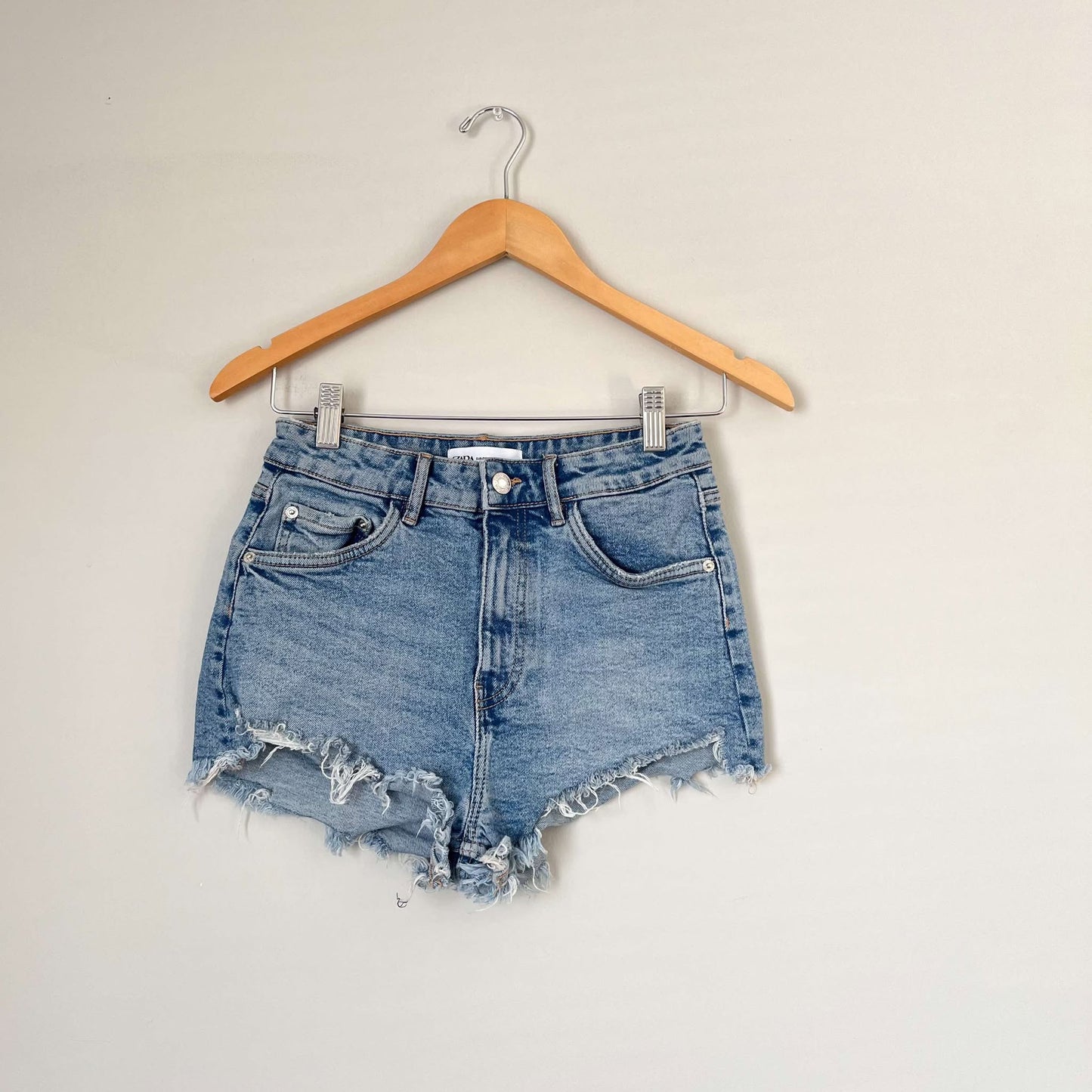 - Zara Hi Rise Denim Distressed Shorts (4)