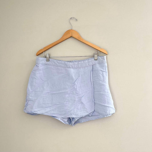 H&M Light Blue Linen Blend Mini Skort (L)