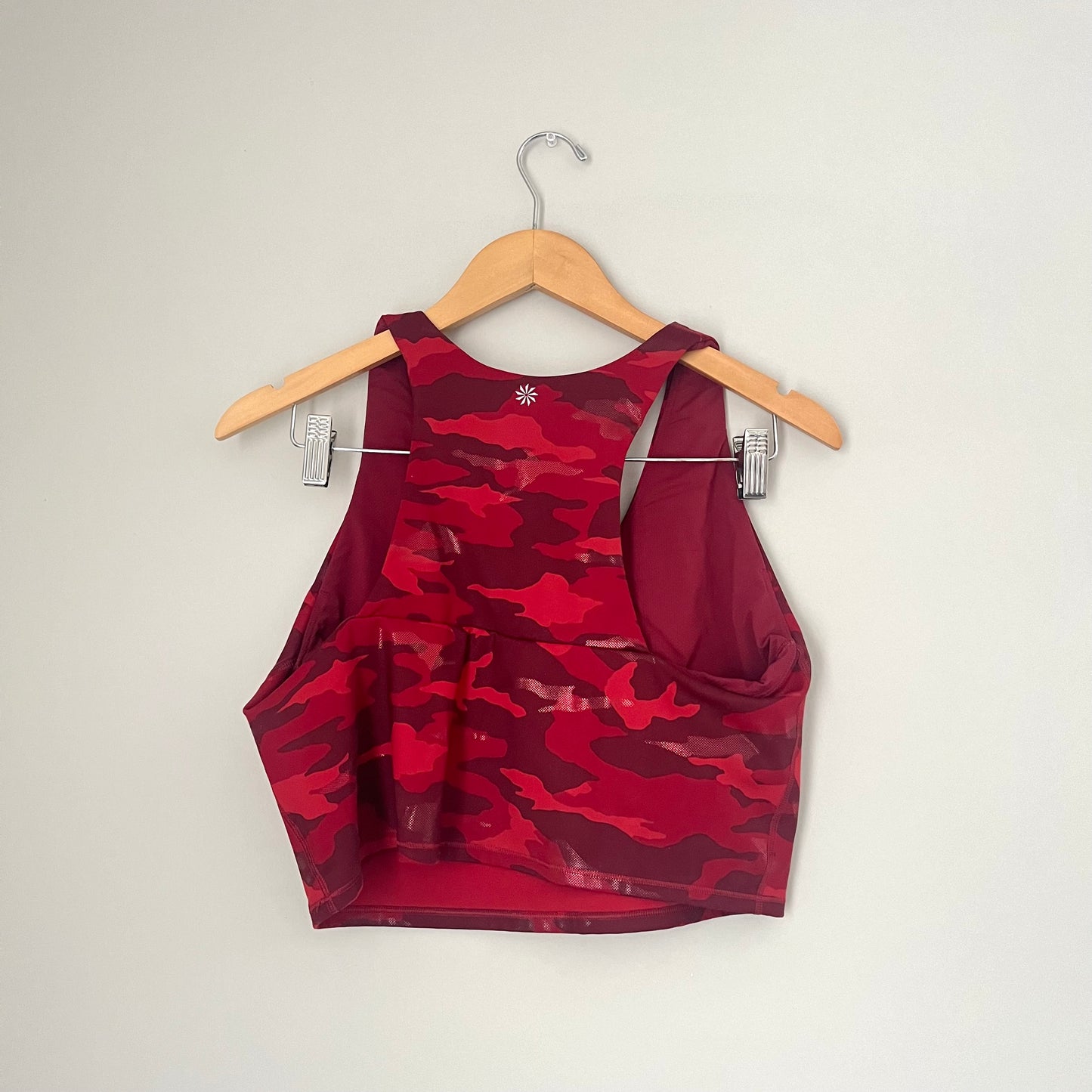 - Athleta Red Camo Ultimate Printed Crop Top Sports Bra (XL)