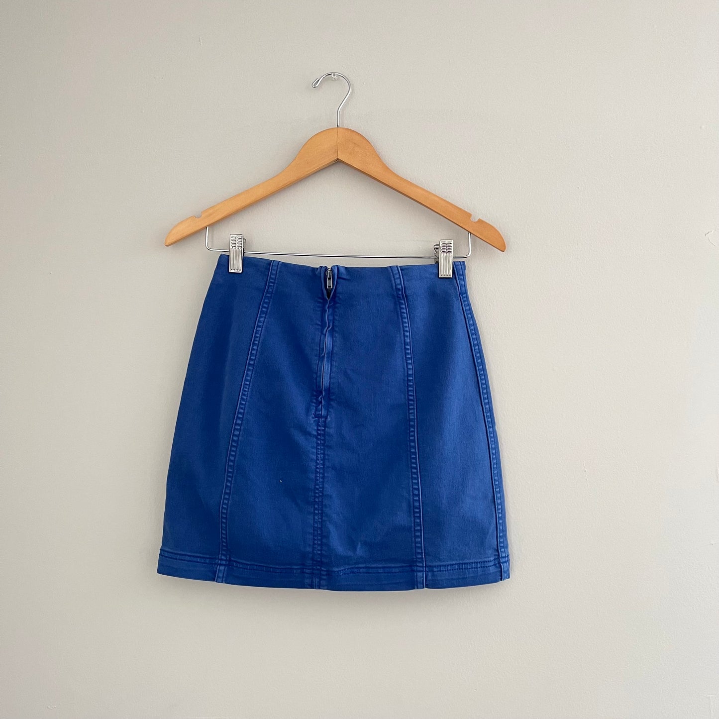 FREE PEOPLE Blue Modern Femme Mini Skirt Size 4